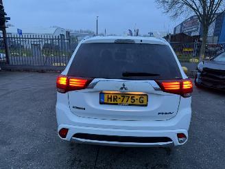 Mitsubishi Outlander 2.0 PHEV 89KW Autom. Clima Navi Led Business Edition NAP picture 4