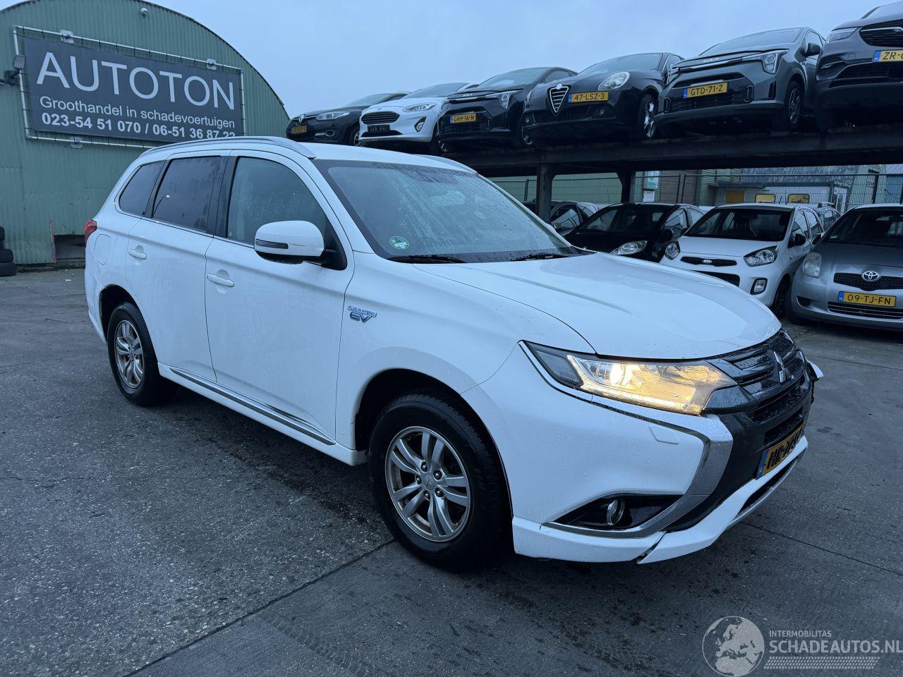 Mitsubishi Outlander 2.0 PHEV 89KW Autom. Clima Navi Led Business Edition NAP