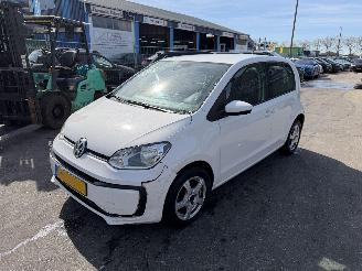 skadebil auto Volkswagen Up! 1.0 44KW Airco Bleumotion 5-Deurs NAP 2017/12