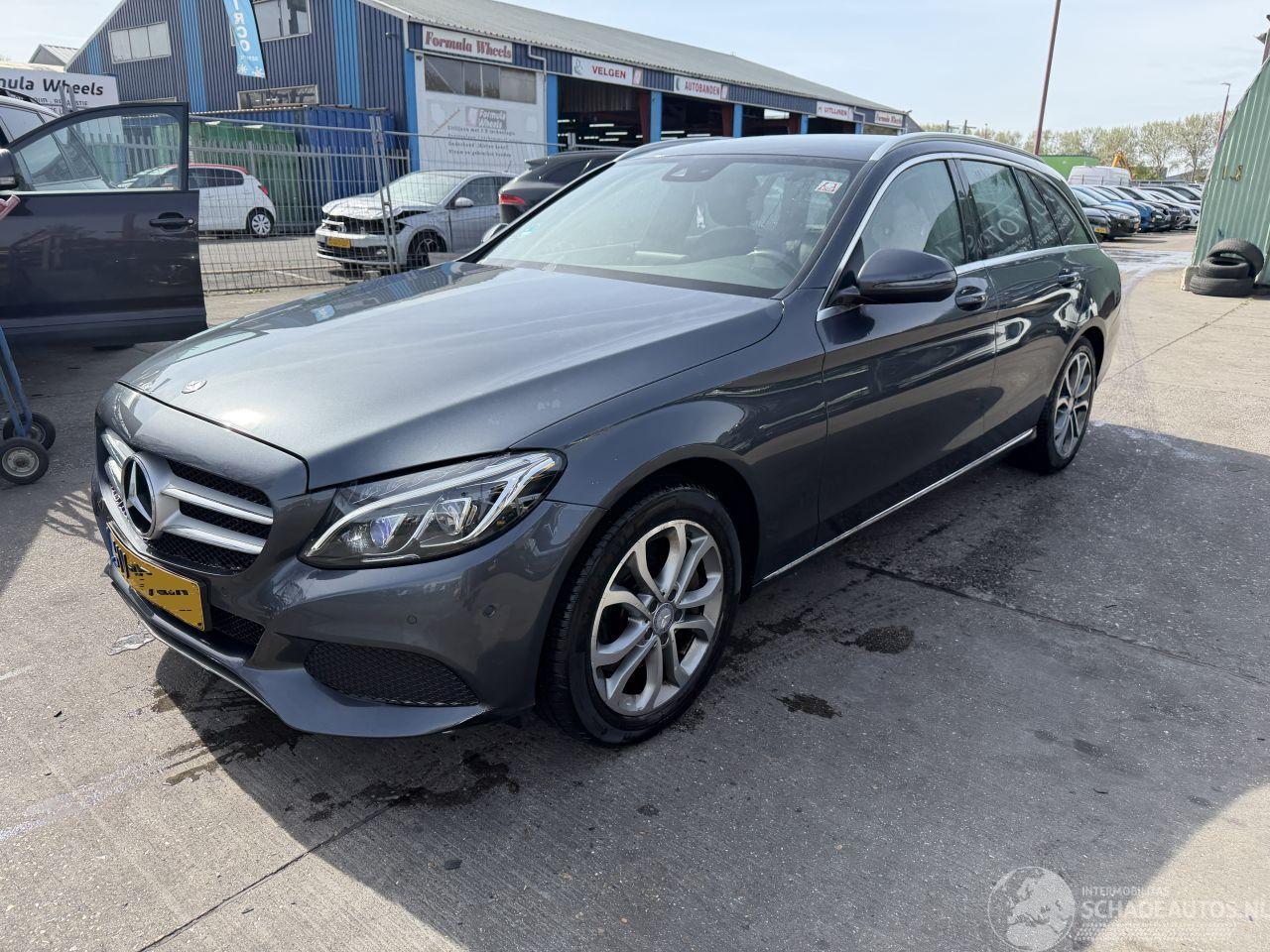 Mercedes C-klasse 350e Hybrid 155KW Autom. Clima Navi Led Xenon Burmester