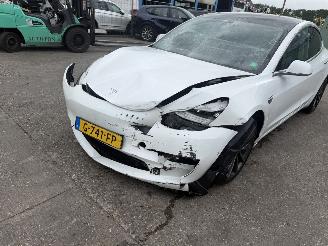 Tesla Model 3 75 kWh Long Range 258KW AWD Clima Navi Pano NAP picture 13
