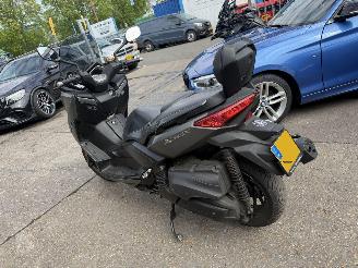 Yamaha XMAX 400 ABS 23KW picture 7