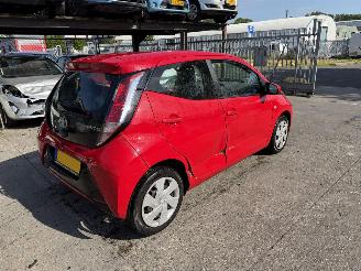 Toyota Aygo 1.0 VVT-I X-Play Airco Navi Led Camera 5-Drs picture 5