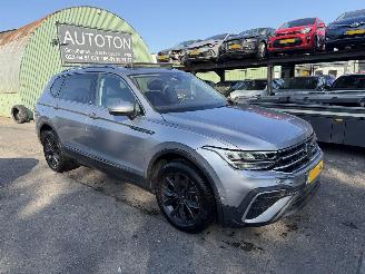 krockskadad bil auto Volkswagen Tiguan 1.5 TSI DSG Pano Allspace Clima Navi Camera Virt Dash NAP 2023/1