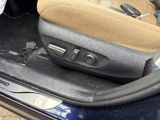 Toyota Rav-4 2.5 hybride BENZINE picture 17