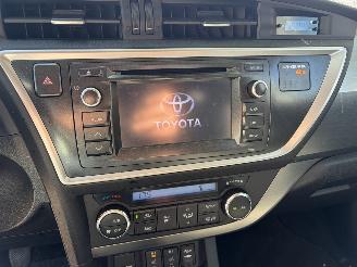 Toyota Auris gereserveerd picture 18