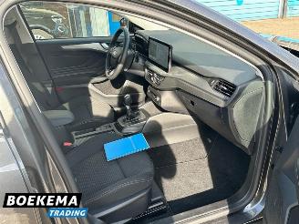Ford Focus Wagon 1.0 EcoBoost Hybrid Titanium Stoel/Stuurverw. Navigatie Camera picture 30