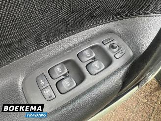 Volvo Xc-70 2.4 T Comfort Line 200 PK Leder Airco Cruise Trekh. picture 23