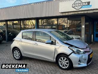 Vrakbiler auto Toyota Yaris 1.5 Full Hybrid Aspiration Navi Climate Cruise Camera 2014/1