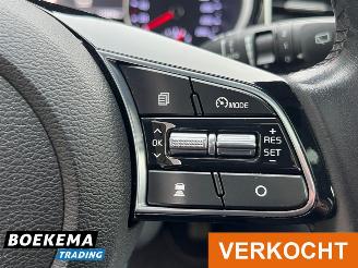Kia Ceed 1.4 T-GDi Executive 140PK Aut Leer Pano JBL Keyless Stoel/Stuurverw. Camera picture 25