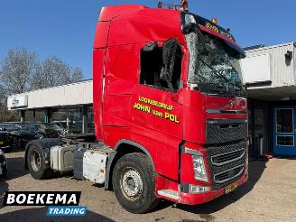 krockskadad bil auto Volvo FH 460 4X2 Automaat Hydroliek Hyva Euro6 2015/2
