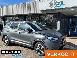 Unfallwagen MG ZS EV Long Range Luxury 70 kWh Panorama Leer Camera Navigatie 2023/12
