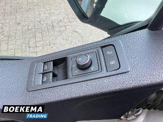 Volkswagen  Transporter 2.0TDI 150PK DSG Camper Hefdak Luifel Fietsendrager Leer Stoelverw. Navigatie picture 15