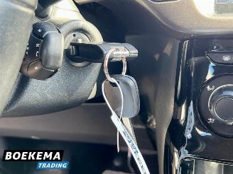 Citroën C3 1.2 PureTech Selection Automaat Navigatie Airco Cruise F1 picture 24