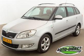 krockskadad bil auto Skoda Fabia 1.2 TDI Clima Greenline 2011/1