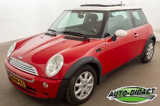Schadeauto Mini Cooper 1.6 Cooper Airco Pano Pepper 2003/8