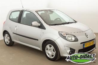 Renault Twingo 1.2-16V Automaat 114.402 km NAP Dynamique picture 2