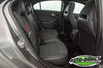 Mercedes A-klasse A180 Automaat Elek Dak Navi Camera Ambition picture 25