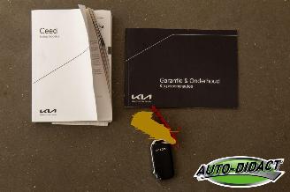 Kia Ceed 1.5 T-GDi Automaat Motorschade MHEV DynamicPlusLine picture 28