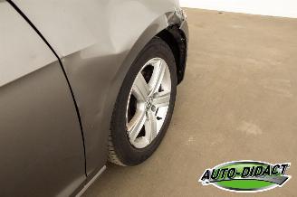 Volkswagen Golf 1.6 TDI Automaat Navi Clima Highline picture 31