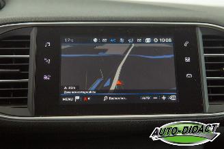 Peugeot 308 SW 1.2 Carpas Clima Navi Camera Style picture 7