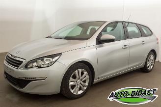 damaged passenger cars Peugeot 308 1.6 85 KW BlueHDI Navi Clima Allure 2016/1