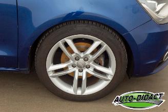 Audi A1 1.6 TDI 77KW Leder Navi picture 30