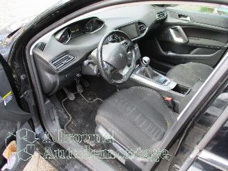 Peugeot 308 308 (L3/L8/LB/LH/LP) Hatchback 5-drs 1.6 BlueHDi 120 (DV6FC(BHZ)) [88k=
W]  (11-2013/06-2021) picture 9