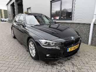 Damaged car BMW 3-serie 318i M Sport Corporate Lease 2019/8