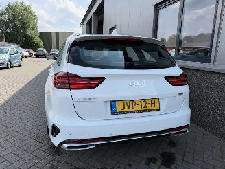 Kia Ceed 1.6 GDI PHEV DynamicLine Plug-in Sportswagon picture 32