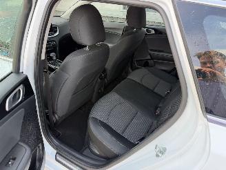 Kia Ceed 1.6 GDI PHEV DynamicLine Plug-in Sportswagon picture 29