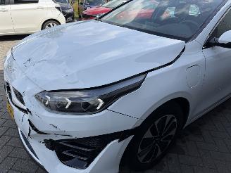 Kia Ceed 1.6 GDI PHEV DynamicLine Plug-in Sportswagon picture 20