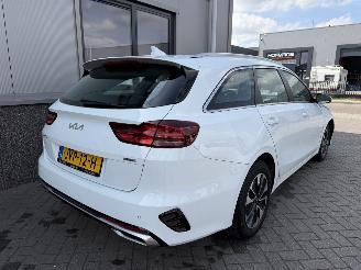 Kia Ceed 1.6 GDI PHEV DynamicLine Plug-in Sportswagon picture 6