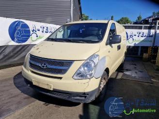 skadebil auto Hyundai H-300 H-300, Van, 2008 2.5 CRDi 2010/3