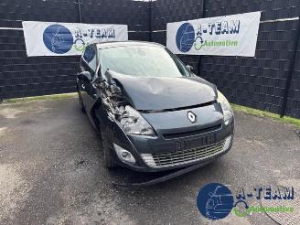 Vrakbiler auto Renault Grand-scenic Grand Scenic III (JZ), MPV, 2009 / 2016 2.0 16V CVT 2011/10