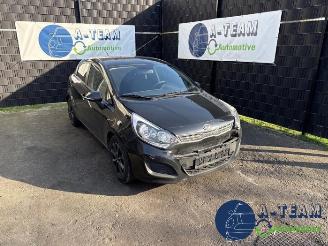 skadebil auto Kia Rio Rio III (UB), Hatchback, 2011 / 2017 1.2 CVVT 16V 2011/10