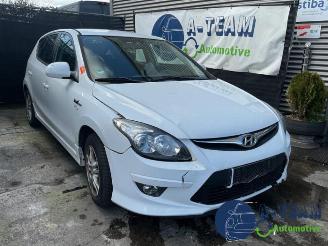 Hyundai I-30 i30 (GDHB5), Hatchback, 2011 1.4 16V picture 2