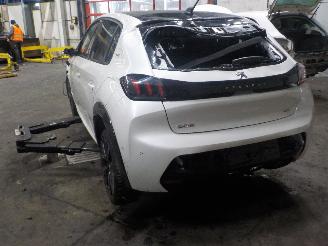 Peugeot 208 208 II (UB/UH/UP) Hatchback 5-drs 1.2 Vti 12V PureTech 130 (EB2ADTS(HN=
S)) [96kW]  (06-2019/...) picture 4