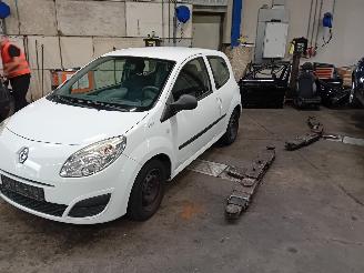 Vrakbiler auto Renault Twingo Twingo II (CN) Hatchback 3-drs 1.2 (D7F-800(Euro 4)) [43kW]  (03-2007/=
09-2014) 2009/6