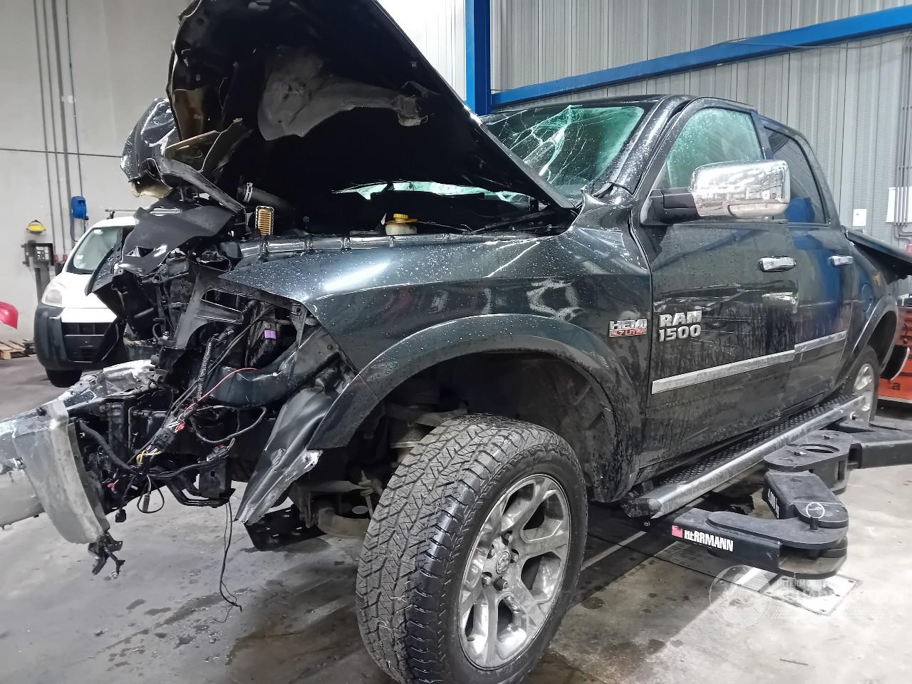   1500 Standard Cab (DS) Pick-up 5.7 Hemi V8 (EZH) [295kW]  (09-2012/12-=
2018)