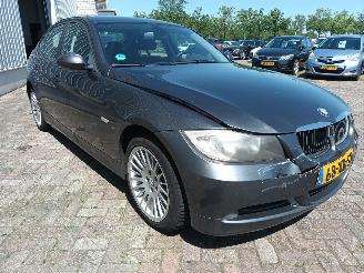 BMW 3-serie 3 serie (E90) Sedan 318d 16V (M47-D20(204D4)) [90kW]  (03-2005/08-2007=
) picture 8