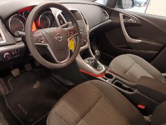 Opel Astra Astra J Sports Tourer (PD8/PE8/PF8) Combi 1.4 16V ecoFLEX (A14XER(Euro=
 5)) [74kW]  (10-2010/10-2015) picture 15