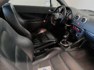 Audi TT TT Roadster (8N9) Cabrio 1.8 20V Turbo (AWP) [132kW]  (10-1999/02-2007=
) picture 9