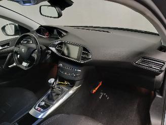 Peugeot 308 308 (L3/L8/LB/LH/LP) Hatchback 5-drs 1.6 16V THP (EP6CDT(5FA)) [92kW] =
 (09-2013/06-2021) picture 9