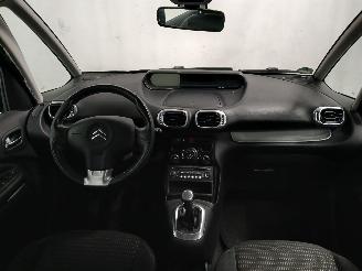 Citroën C3 C3 Picasso (SH) MPV 1.6 16V VTI 120 (EP6(5FW)) [88kW]  (02-2009/10-201=
7) picture 11