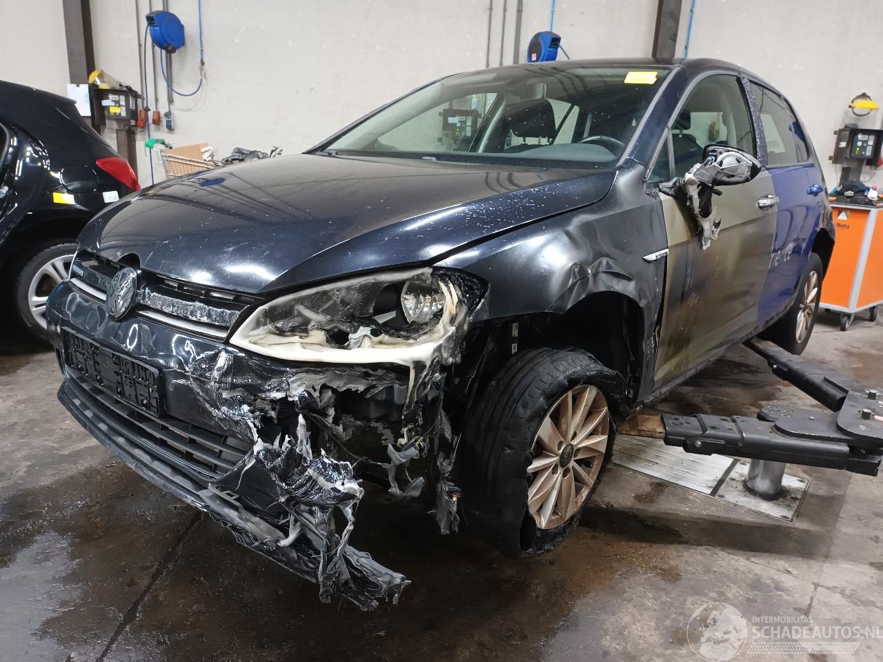 Volkswagen Golf Golf VII (AUA) Hatchback 1.6 TDI BlueMotion 16V (CRKB) [81kW]  (01-201=
3/03-2020)