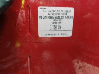 Peugeot 3008 3008 II (M4/MC/MJ/MR) MPV 1.2 12V e-THP PureTech 130 (EB2ADTS(HNS)) [9=
6kW]  (05-2016/...) picture 6