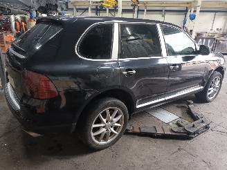 Porsche Cayenne Cayenne (9PA) SUV 3.2 V6 24V (M02.2Y) [184kW]  (10-2003/02-2007) picture 3