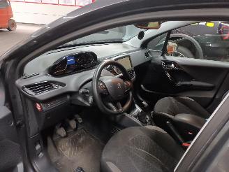 Peugeot 208 208 I (CA/CC/CK/CL) Hatchback 1.4 16V (EP3C(8FP)) [70kW]  (03-2012/12-=
2019) picture 5