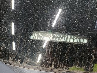 Skoda Yeti Yeti (5LAC) SUV 1.2 TSI 16V (CBZB) [77kW]  (09-2009/05-2015) picture 6